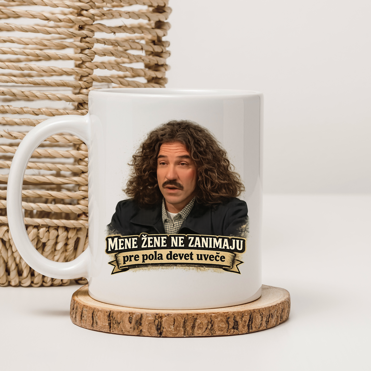 Šolja - Mene ne zanimaju žene pre pola devet uveče